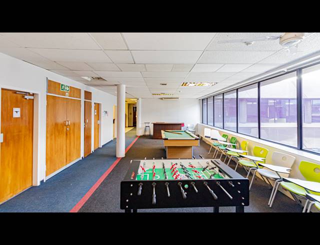 790M² OFFICE TO LET IN FERNDALE